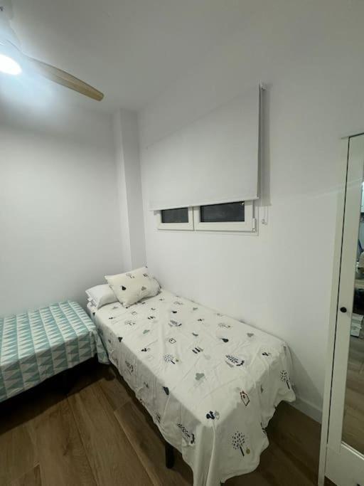 Gran Apartamento A Pie De Calle Valencia Exterior foto